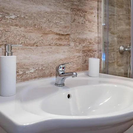 Casa vacanze Two-bedroom In Sokusan Sukošan