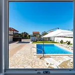 Two-bedroom In Sokusan Sukošan
